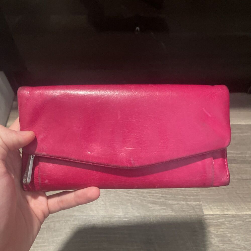 VTG Hot Pink HOBO International Glazed Leather Continental Clutch Wallet - Picture 1 of 7